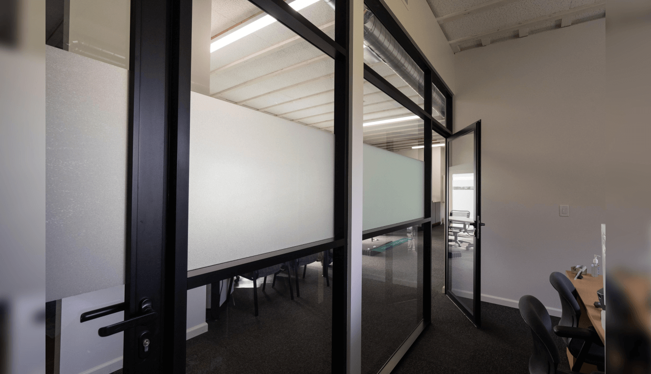 kompass-glass-place1